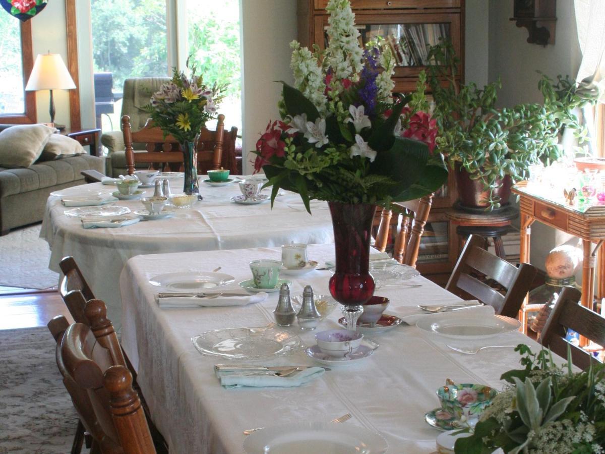 Sweetfern Inn (Adults Only) Clare Buitenkant foto